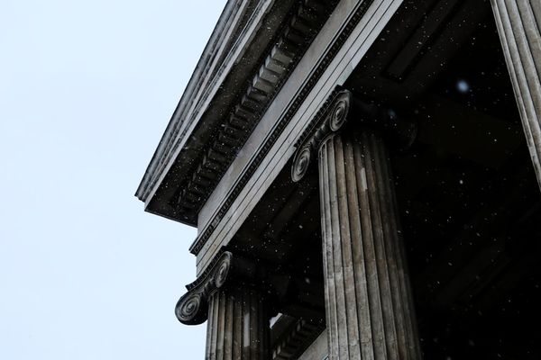 B. Riley Initiates Buy Ratings on Bitcoin Treasury Firms Amid Price Slump