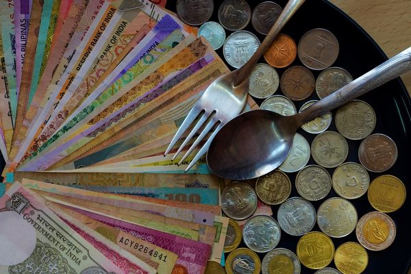 Inflation Hedge Strategies Gain Traction in Financial Markets