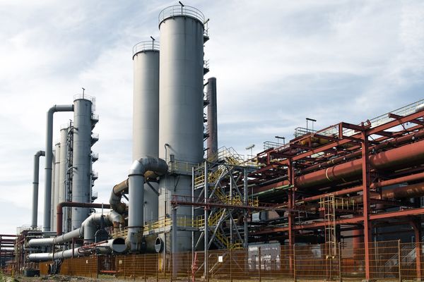 Oil Surge Could Trigger 45% Drop in Bitcoin Amid Fed Policy Shift