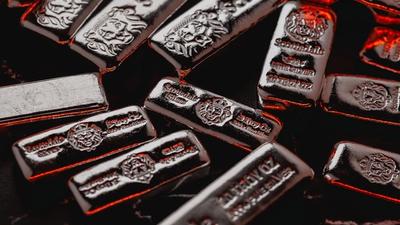 Gold ETFs Surge — GLDM, IAU, SGOL Shine on Bullion Run