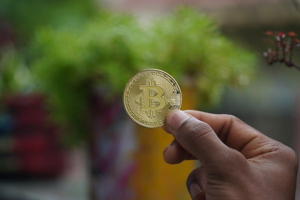 Bitcoin ETF Outflows Hit Record $3.4B Over 11 Days — AI Stocks Surging