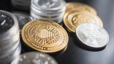 Factory Costs Soar — Gold Holds Firm Amid Fed Dilemma