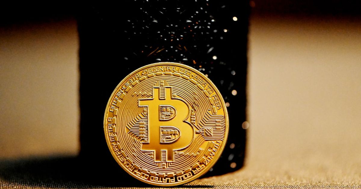 Bitcoin Slips Below $67K Amidst Geopolitical Tensions and Rising Yields