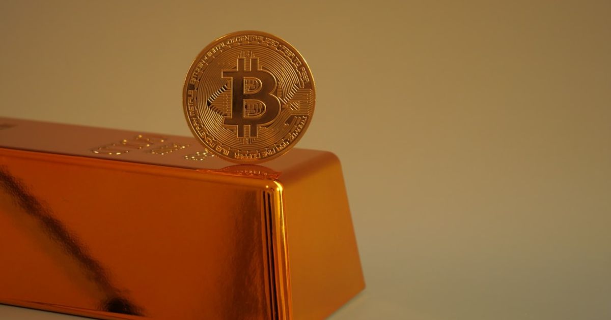 Gold Prices Surge Amid U.S.-Iran Tensions and Dollar Weakness