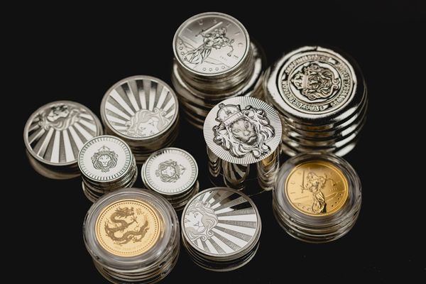 Silver's Double Engine Stalls—FOMC Winds Push Prices Down 2.36%