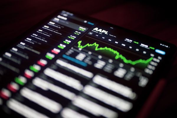 Memory ETF DRAM Raises $1.1 Billion, Surging Amid AI Demand