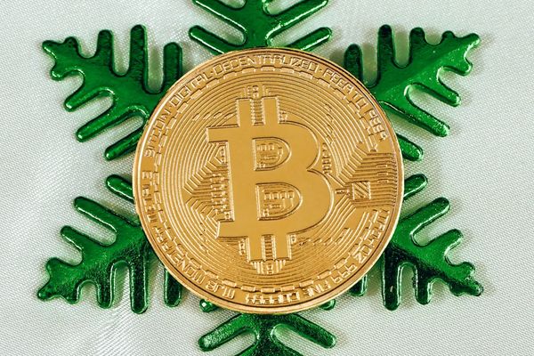 Holiday Market Insights: XRP, Solana, and Cardano Shine Bright This December