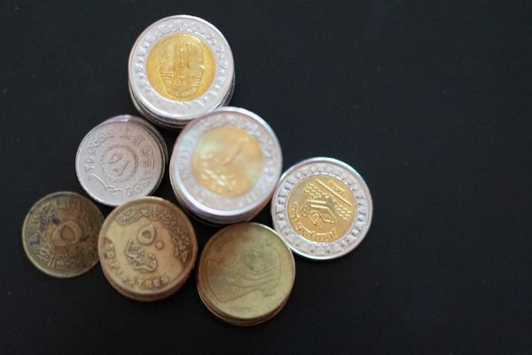 Spot Bitcoin ETFs Set to Eclipse Gold ETFs, Analyst Predicts