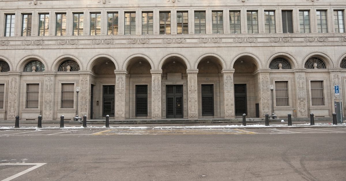 Bitcoin Seeks Stability as Institutional Interest Surges Ahead of Fed Meeting