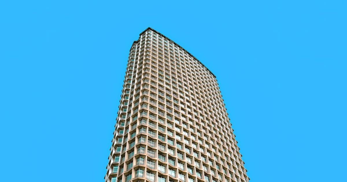 Geopolitical Tensions Delay Bank of England's Interest Rate Cuts