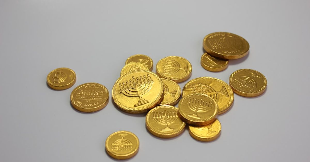 Gold Price Surges 41% Amid Fed Policy Dissent and Inflation