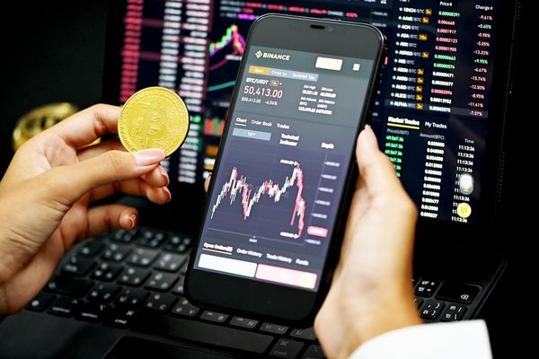 Onchain perpetual trading volumes surpass $1 trillion as leverage grows