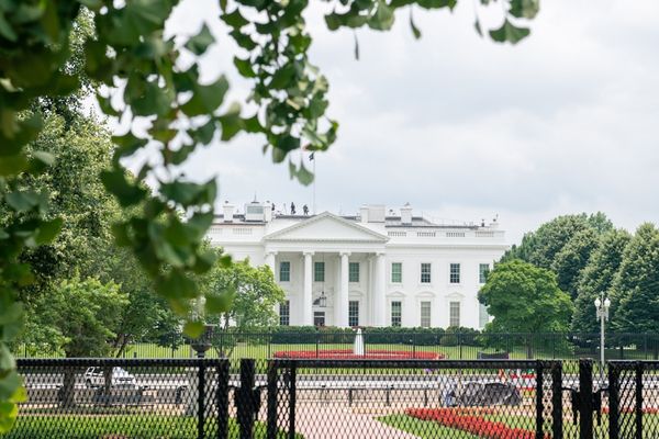 Bitcoin Plummets After Trump's Threat Fuels Geopolitical Tensions