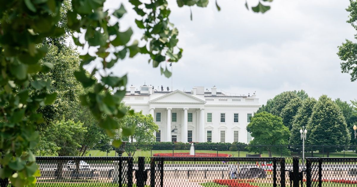 Bitcoin Plummets After Trump's Threat Fuels Geopolitical Tensions