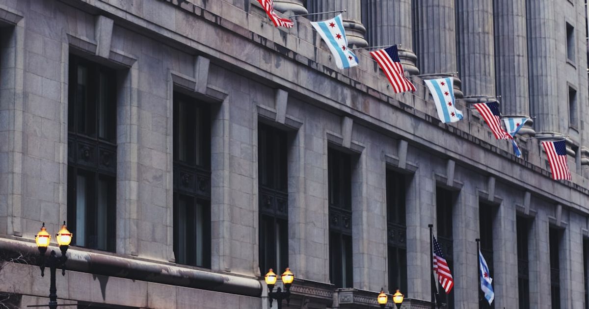 AI Investment Spurs Inflation Concerns — Fed on Alert