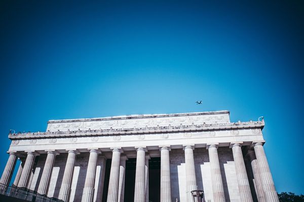 Urgent Meeting Signals Systemic AI Cyber Risks for Financial Sector