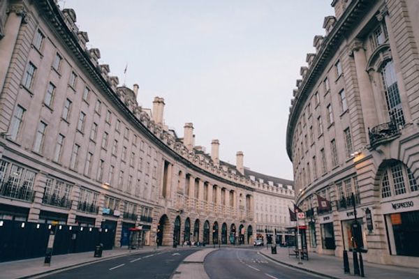 UK Inflation Rises Unexpectedly, Bank of England Rate Hikes Remain Unlikely