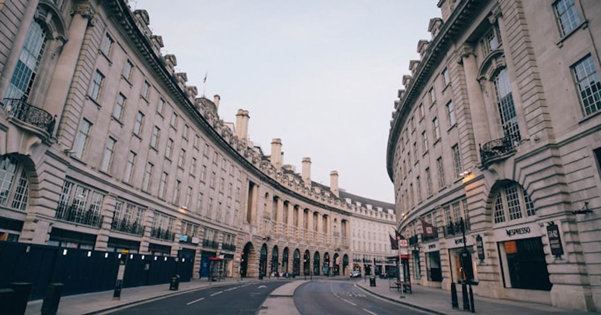 UK Inflation Rises Unexpectedly, Bank of England Rate Hikes Remain Unlikely