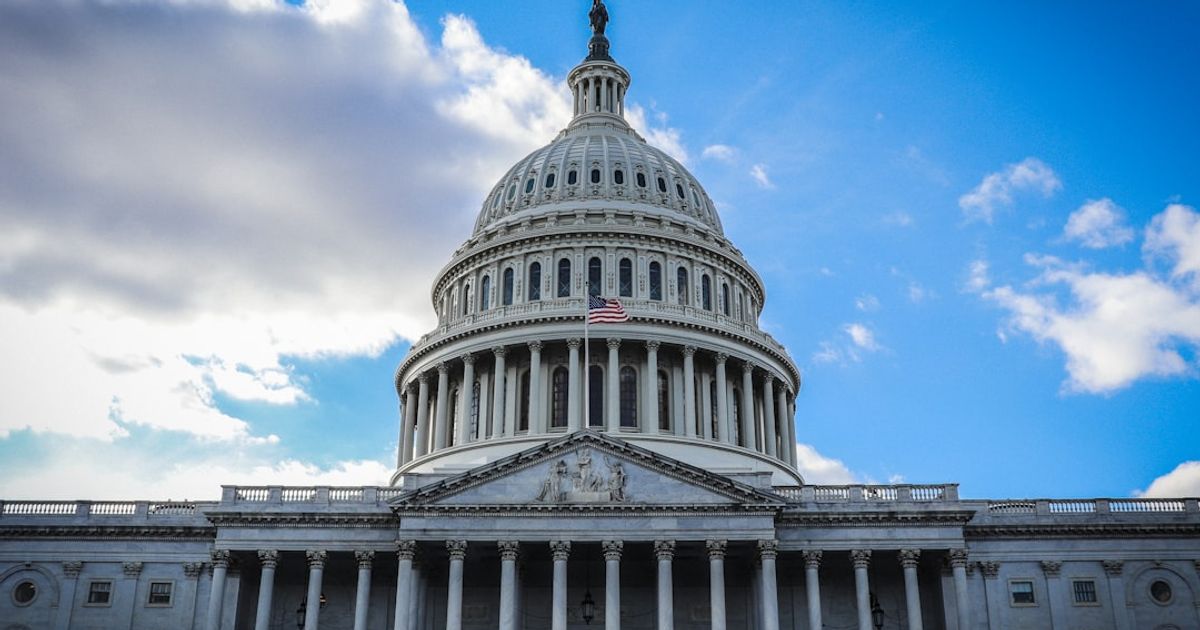 Elizabeth Warren Accuses SEC Chair of Misleading Congress on Enforcement Data