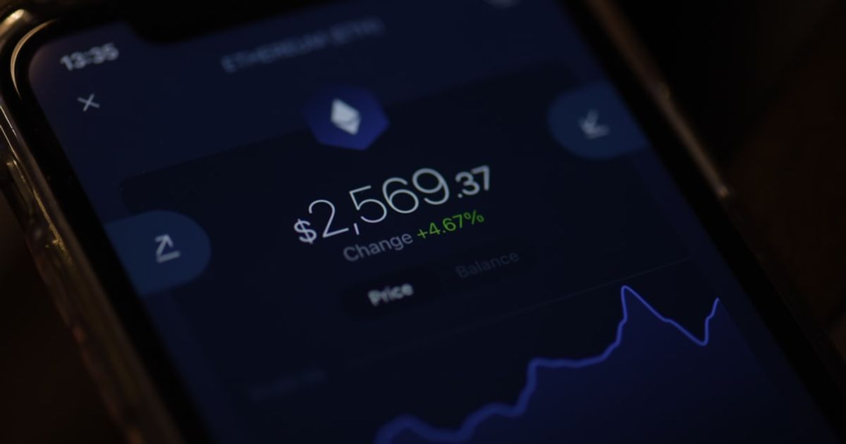 Dividend ETFs Turn $10K into $45K+ in 15 Years—Steady Wins Amid Volatility