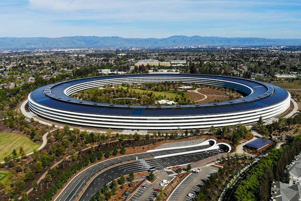 Apple at 50: Navigating AI Challenges and Leadership Transitions