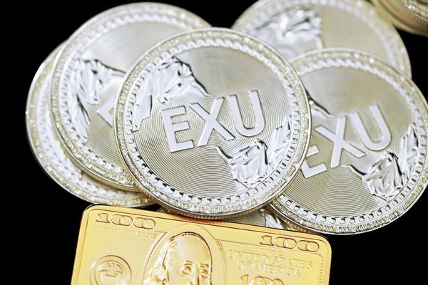 Gold Slides to $4,550 as Inflation Sizzles — Fed Pivot Fizzles