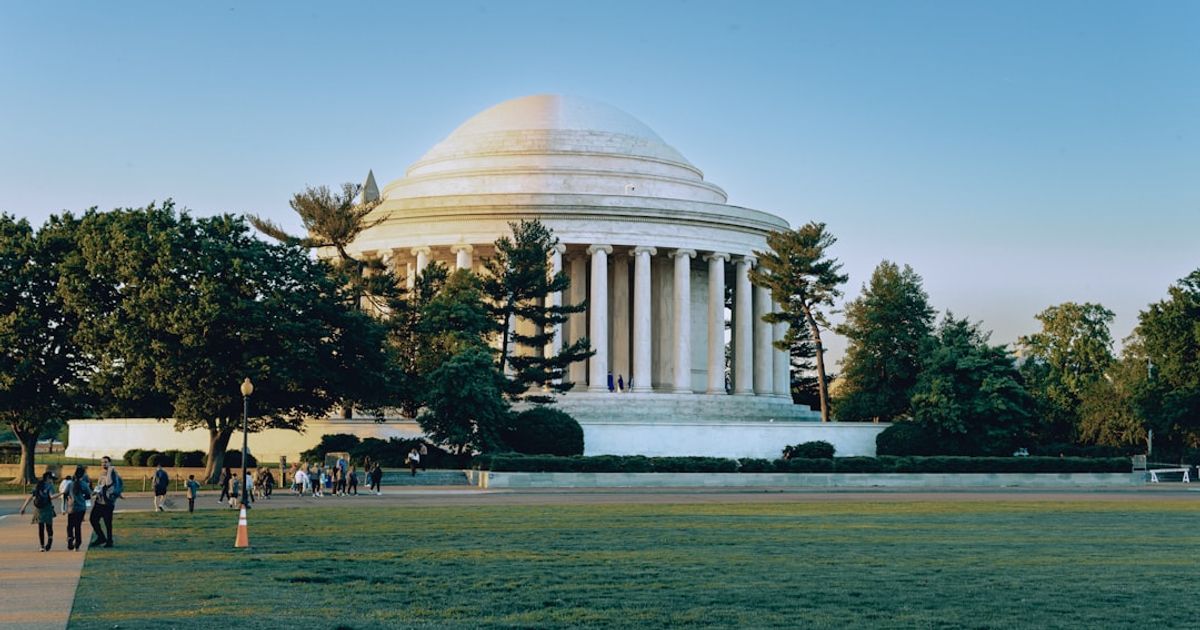 Cybersecurity Stocks Rebound Amid Fears of AI Disruption