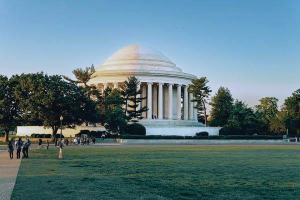 Cybersecurity Stocks Rebound Amid Fears of AI Disruption