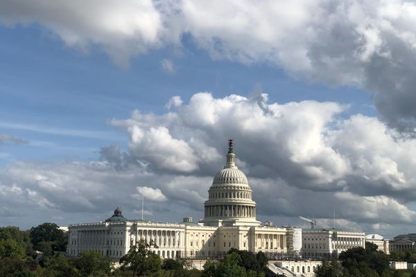 Senate Banking Panel Unveils CLARITY Act to Reshape Crypto Regulation