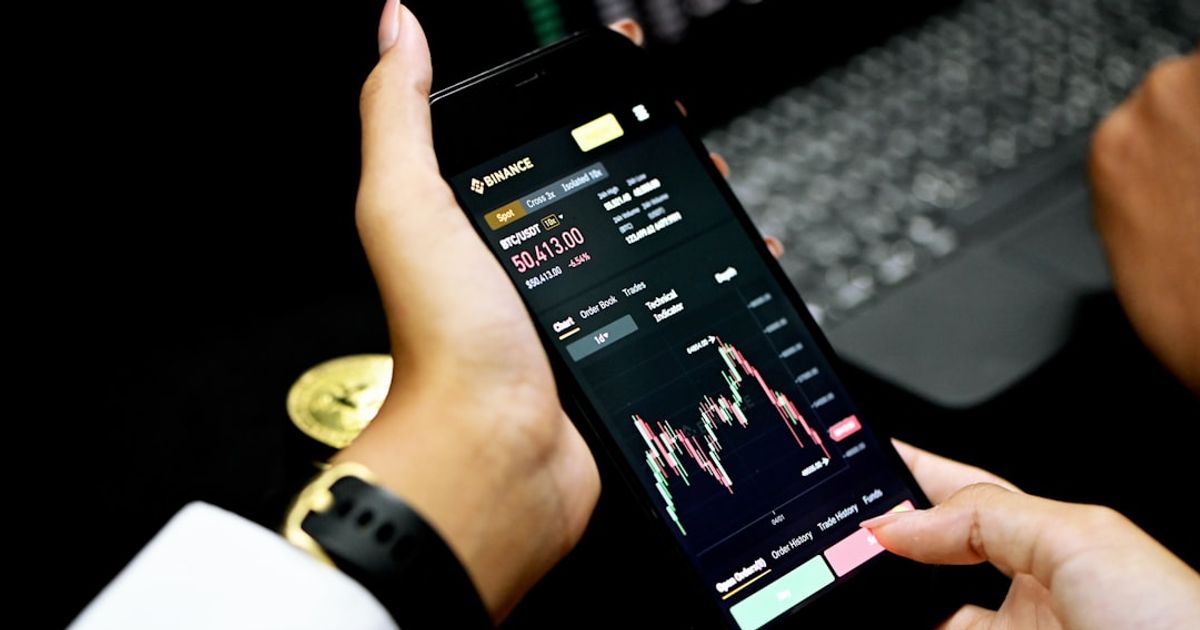 Mortgage Rates Hover Above 6%: Key Trends and Implications