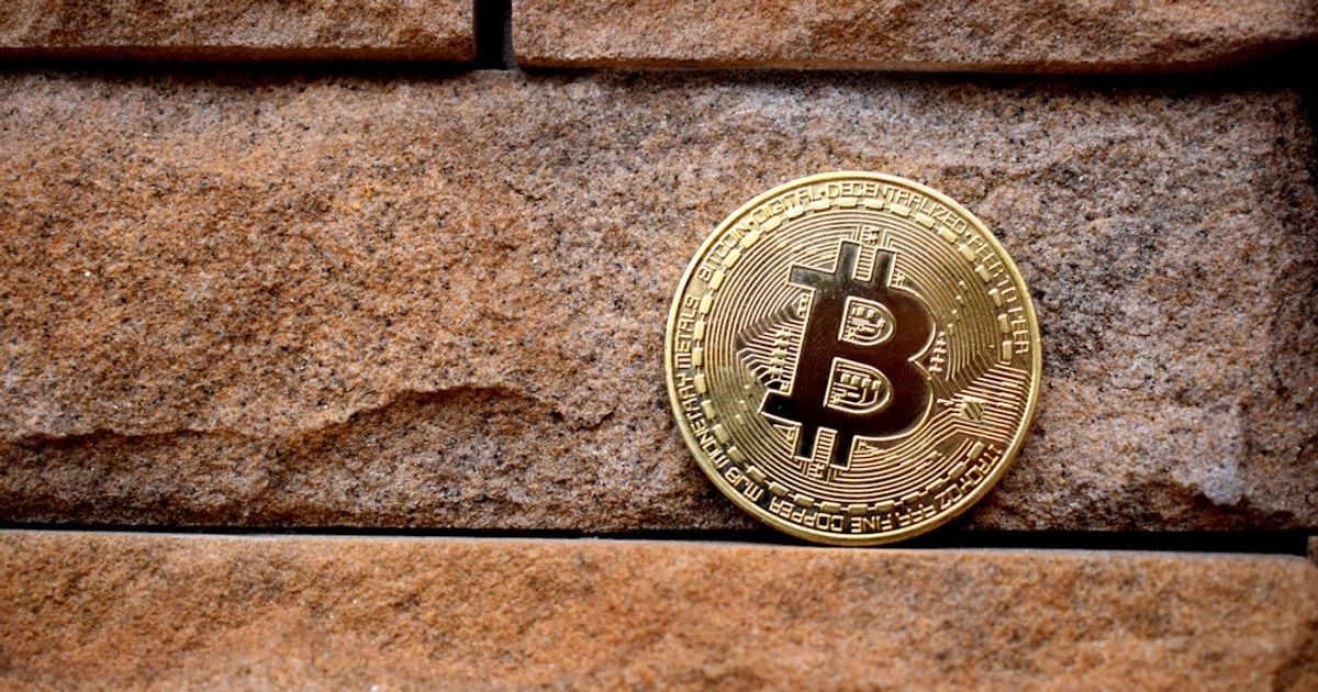 Bitcoin ETFs Drive Investment Surge Amid Market Volatility
