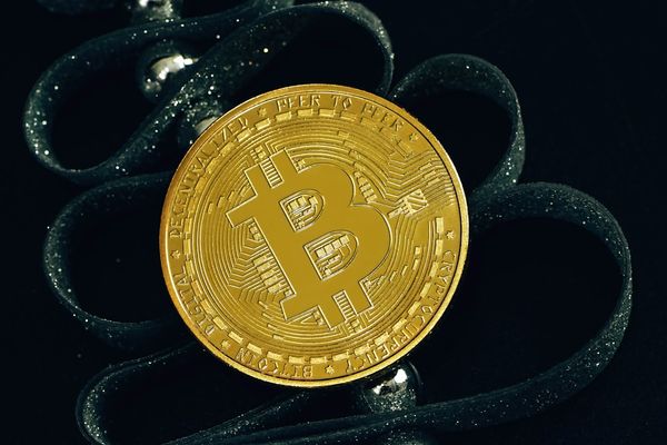 Bitcoin's MVRV Z-Score Nears Historic Bear Market Bottom