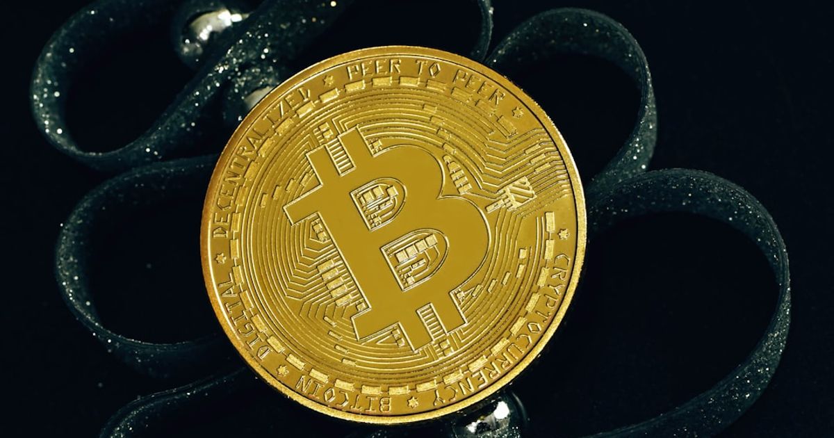 Bitcoin's MVRV Z-Score Nears Historic Bear Market Bottom