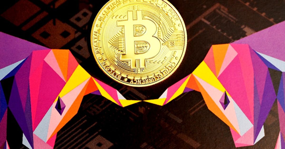 Spot Bitcoin ETF Outflows Signal Institutional Demand Dip Amid Inflation
