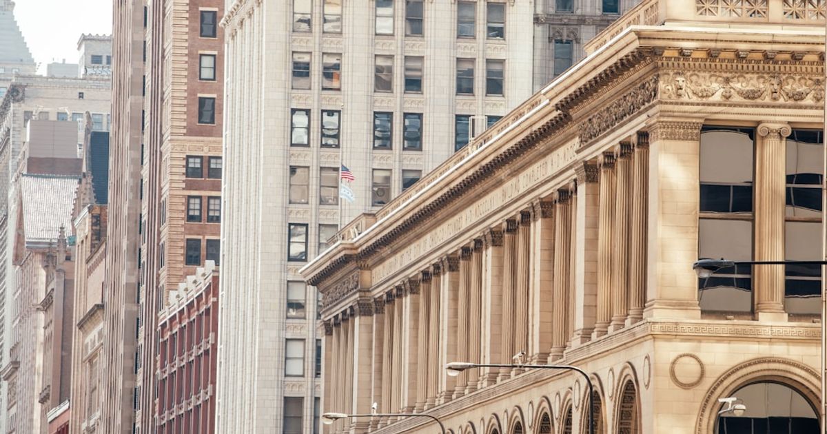 Kevin Warsh Faces Fed Discord — Inflation Clouds Rate Cut Hopes