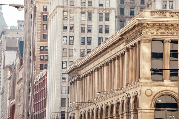 Kevin Warsh Faces Fed Discord — Inflation Clouds Rate Cut Hopes