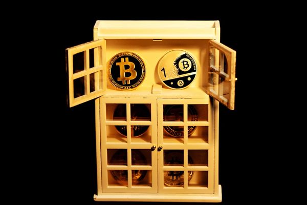 Bitcoin's 46% Plunge Linked to Capital Competition, Not Quantum Fears