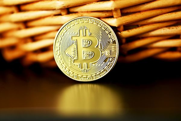 Bitcoin Faces 34,000 BTC Sell Pressure Amid Exchange Inflows