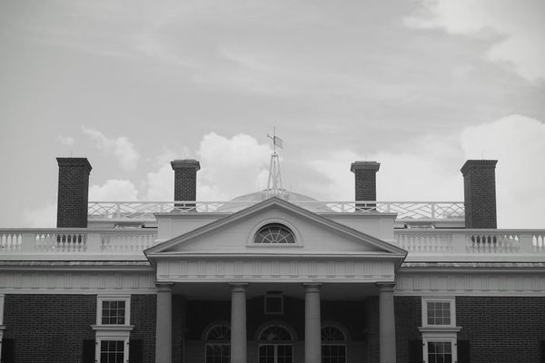 Sen. Warren Criticizes Trump Administration's Pressure on EU Tech Regulations