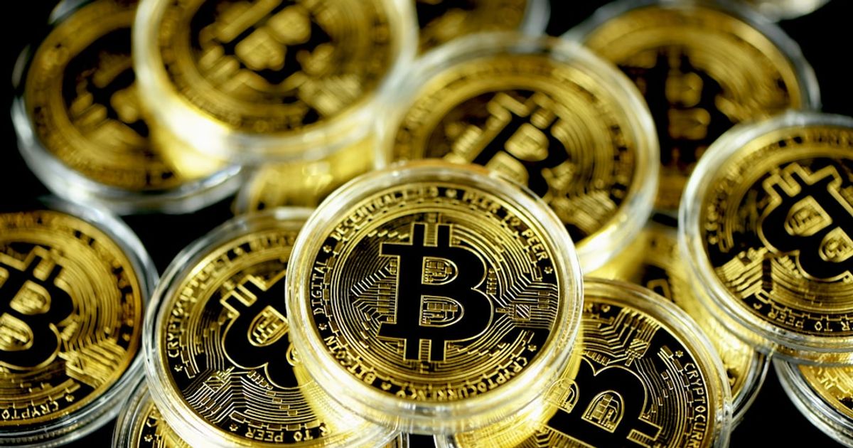 Bitcoin Faces Resistance; Analysts Predict Extended Recovery Timeline