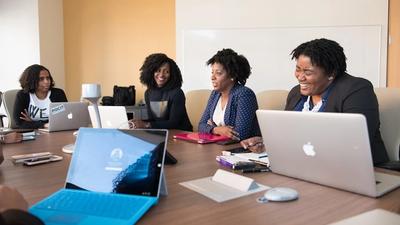 Shiba Inu's Potential Rally: Analyzing the Golden Cross and Market Sentiment