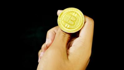 Bitcoin ETFs Face $2.1B June Outflow Amid Geopolitical Strain