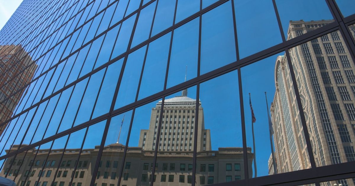 Tracking Lifetime Earnings: A New Metric for Financial Independence