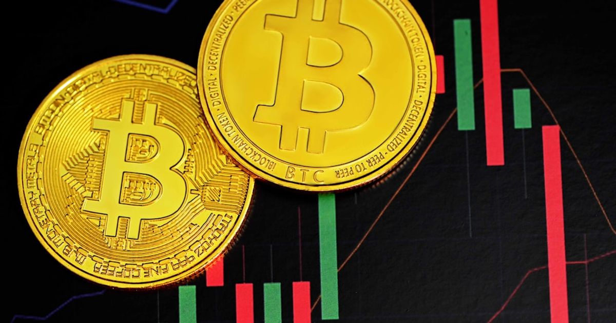 Bitcoin's Struggles Highlight Divergence from Equity Markets