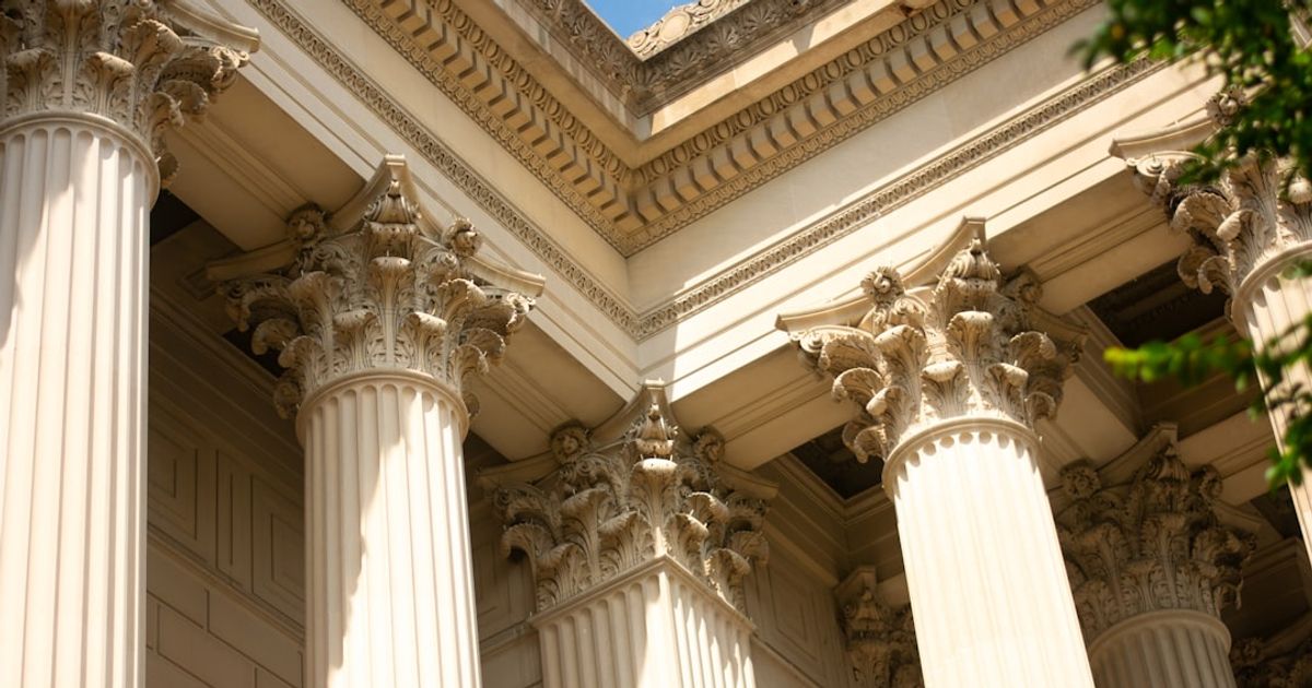 Paulson Warns of Potential U.S. Treasury Market Collapse