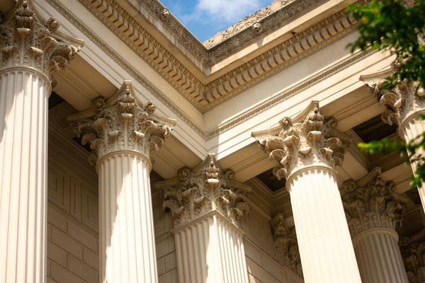 Paulson Warns of Potential U.S. Treasury Market Collapse