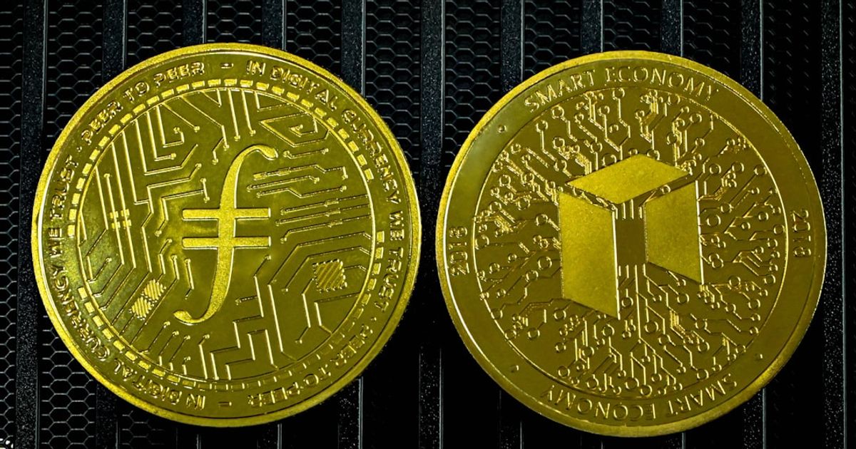 Rising Living Costs Drive 72% of U.S. Workers to Seek Side Income