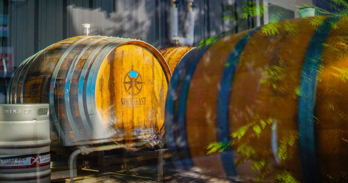 Bitcoin Holds Steady Above $60K Amid Job Strain and Oil's Retreat