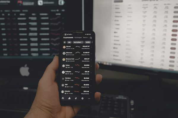 Bitkub's Bold Move: Shifting to Hong Kong for $200 Million IPO Amid Thai Market Turmoil