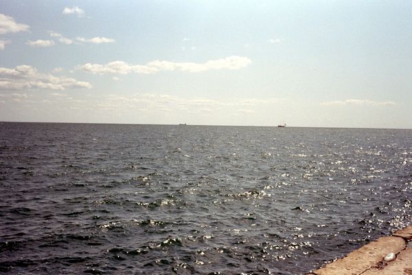 Market Turmoil Raises Odds of Bitcoin Downturn Amid Economic Strain